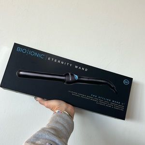 New in box hair wand